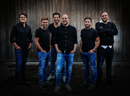 Gruppenfoto der Band Strawanza